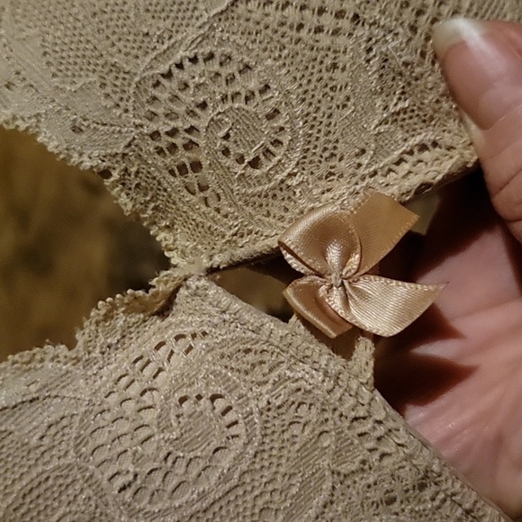 Victoria's Secret Angels 36C padded underwire bra. Creates amazing cleavage! - Picture 6 of 6